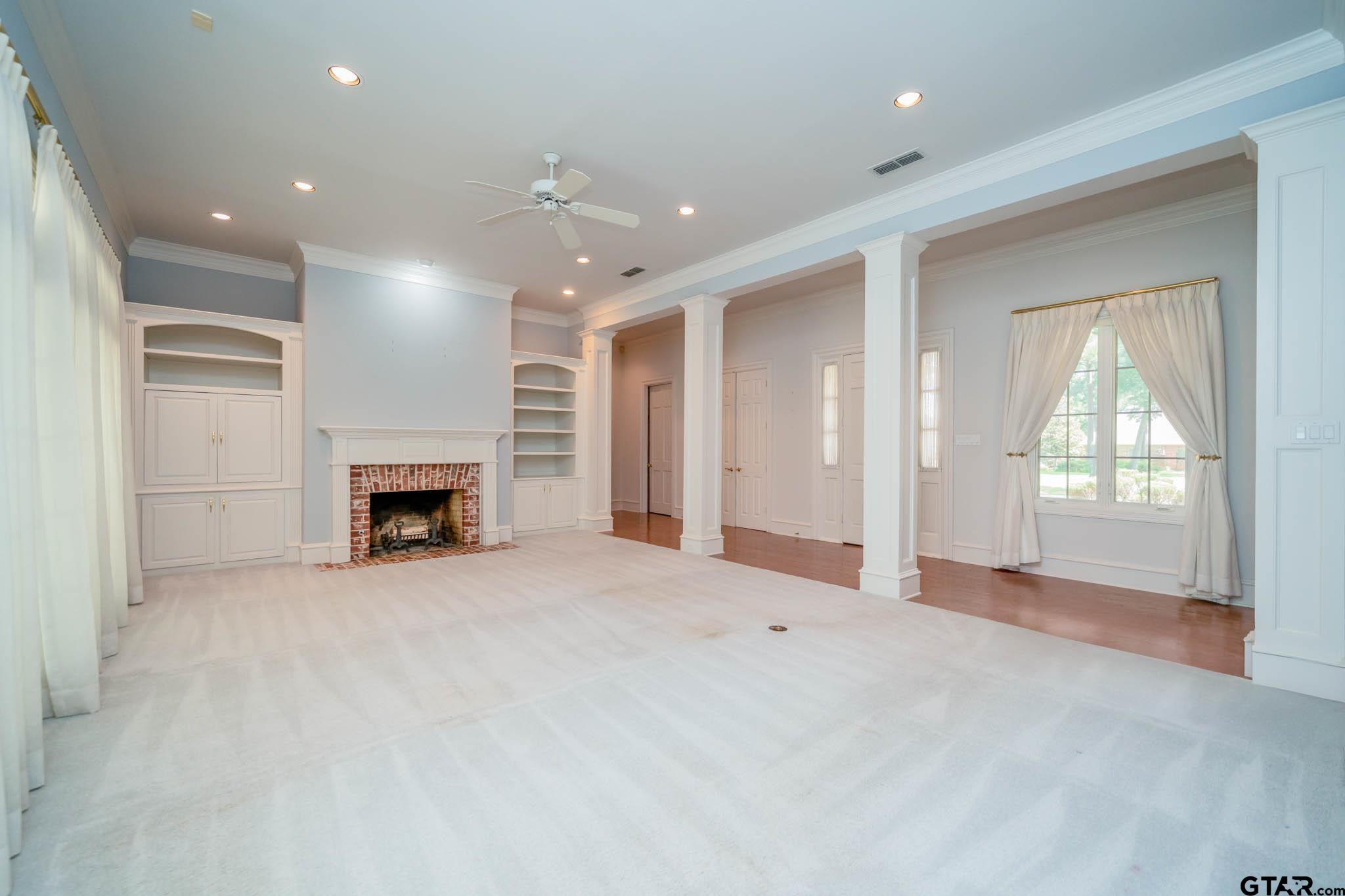 7 Summer Creek Way
