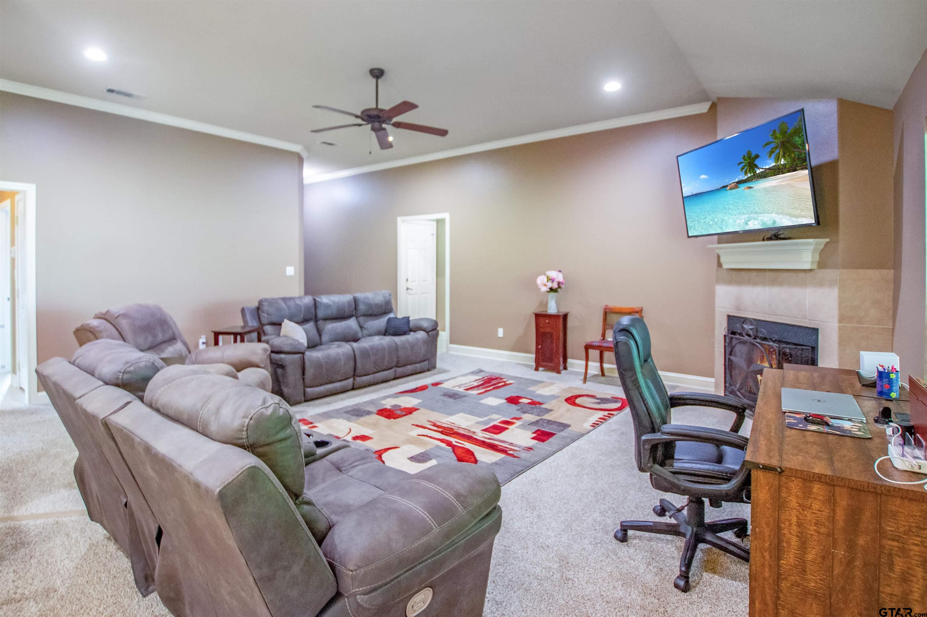 19018 Gaines Way