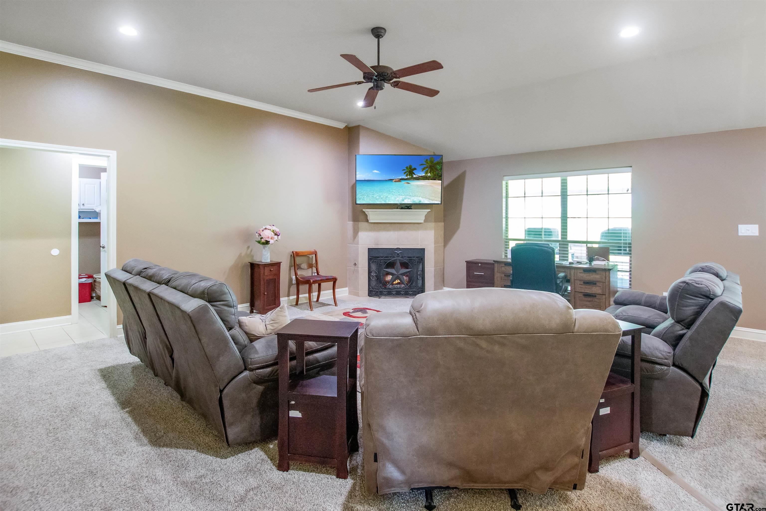 19018 Gaines Way