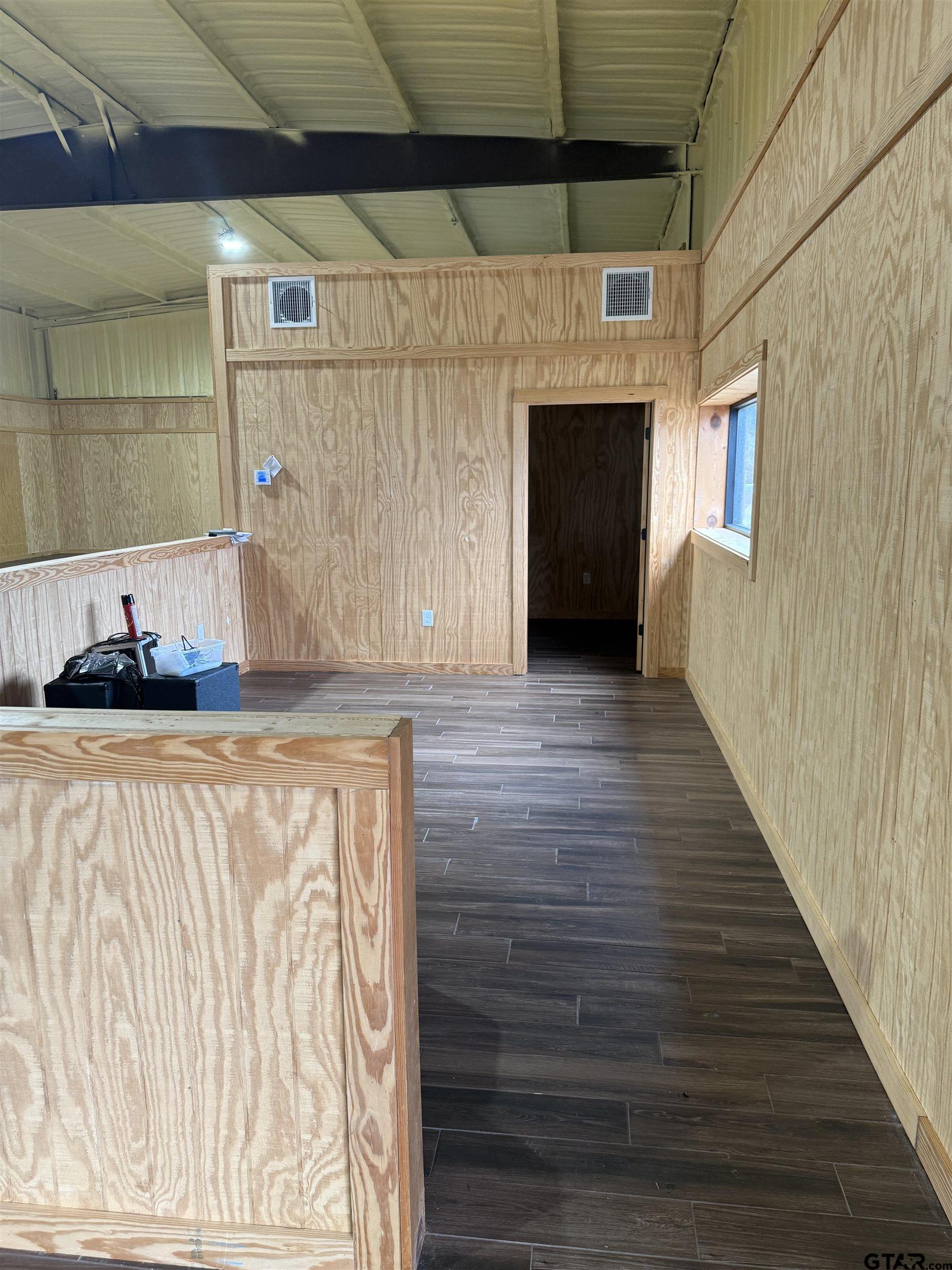 14359 E State Highway 31