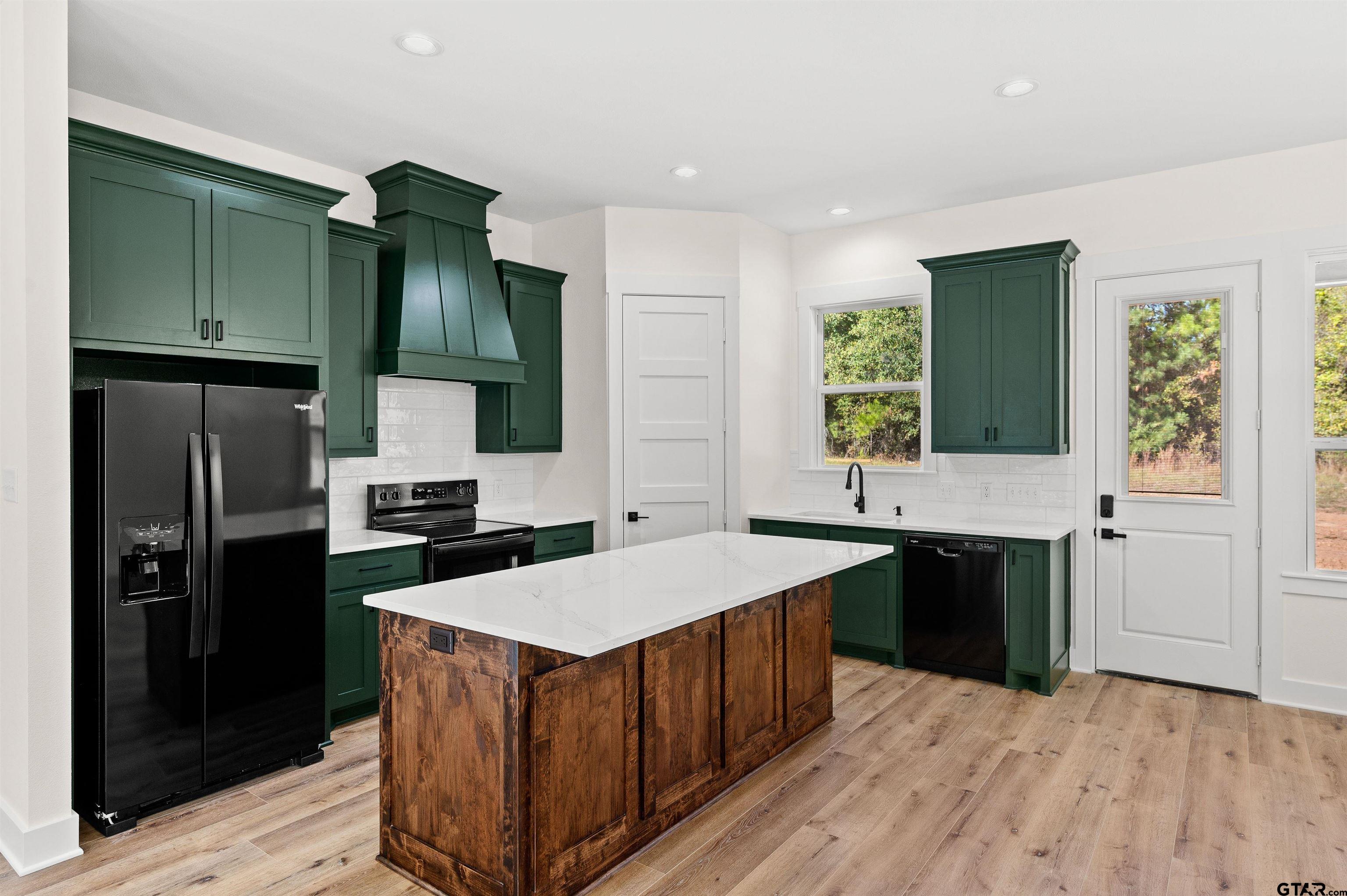 1370 County Road 1660