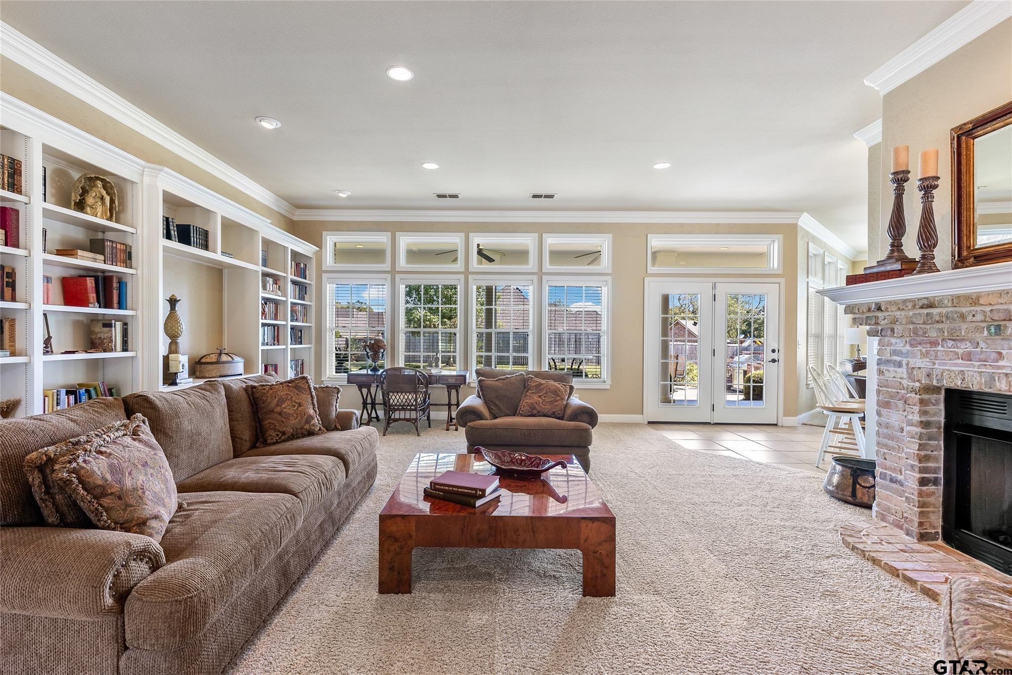 400 Briarwood Place