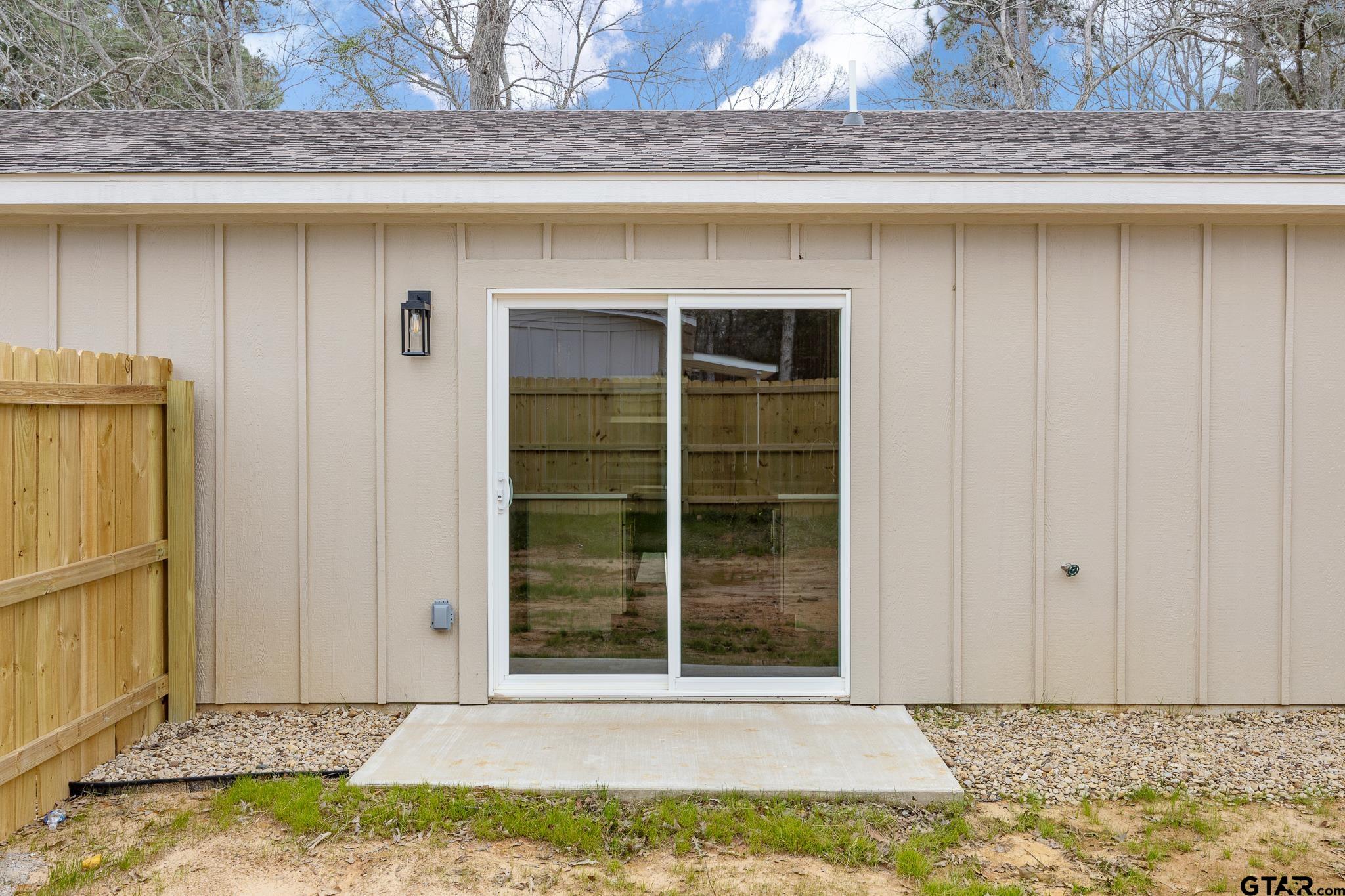 Bullard, Texas 75757, United States, 3 Bedrooms Bedrooms, ,2 BathroomsBathrooms,Residential,Active,185603