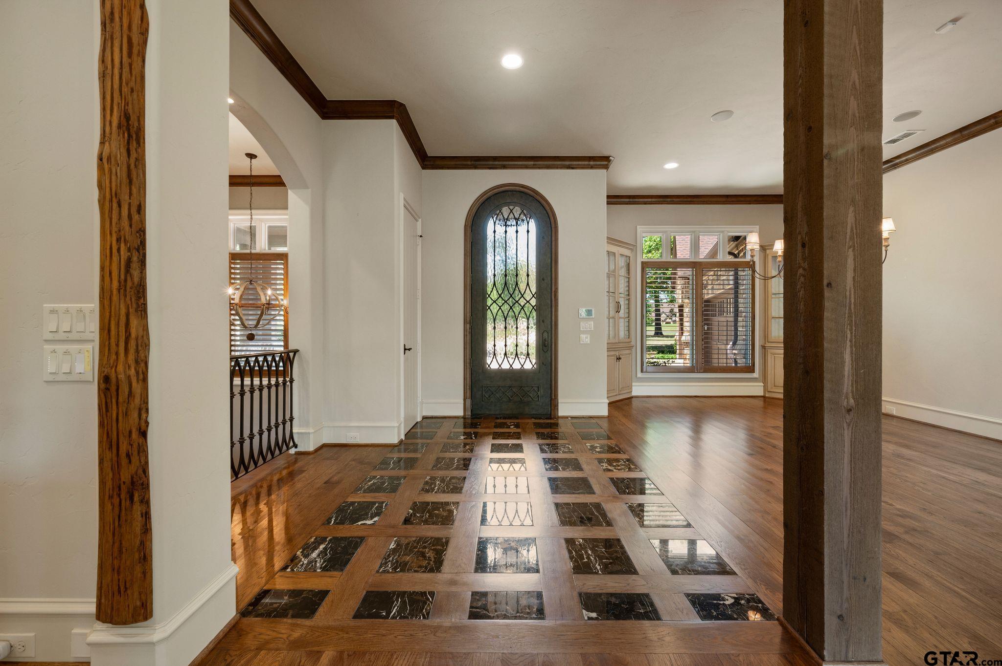 5581 Nancy Circle