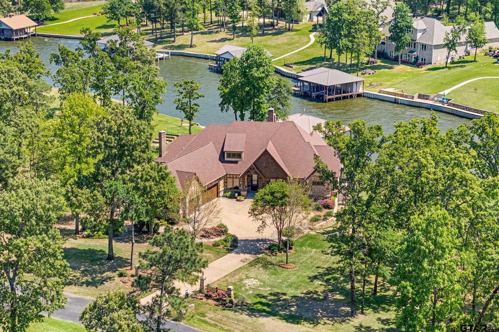 5581 Nancy Circle
