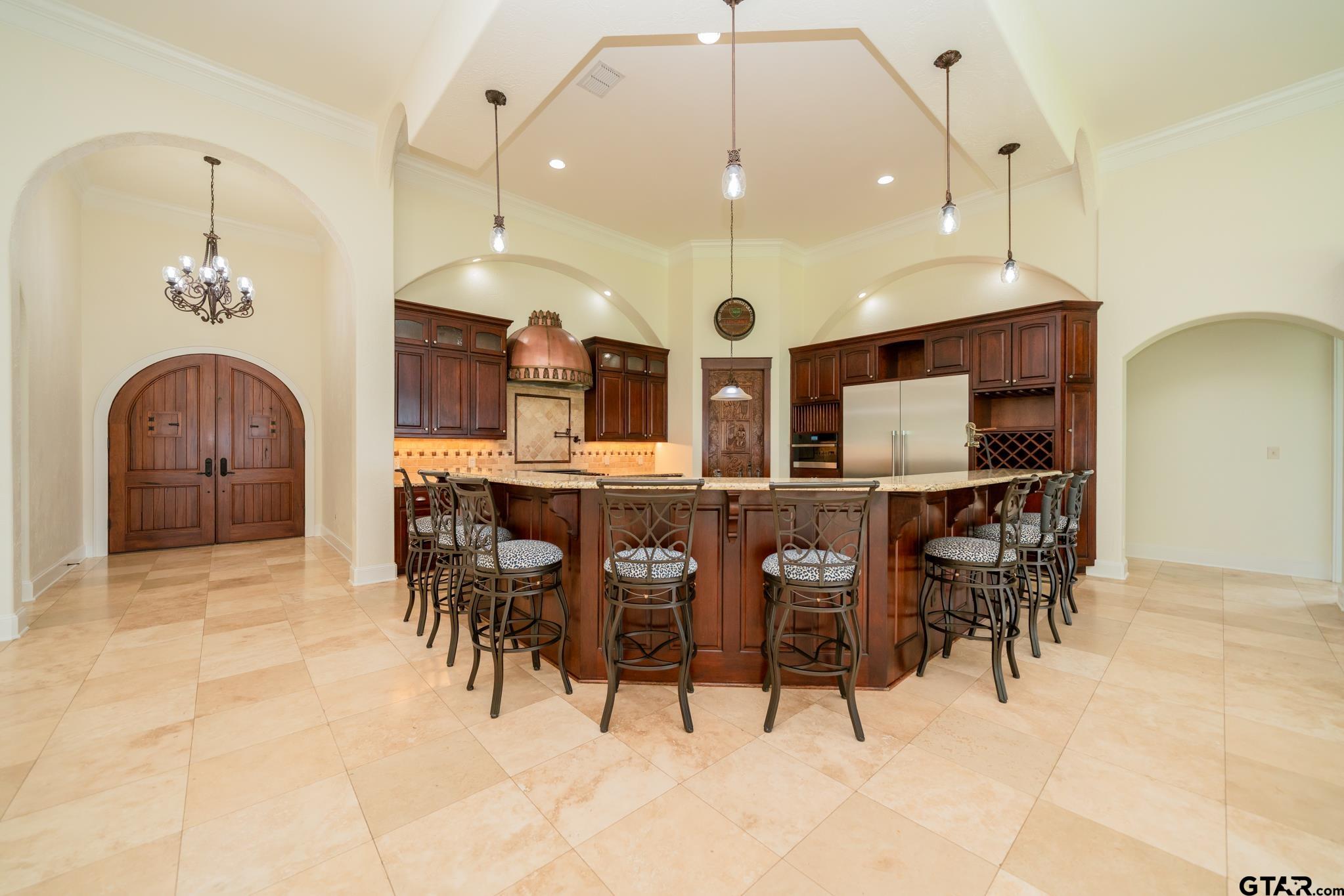 615 Southlake Drive