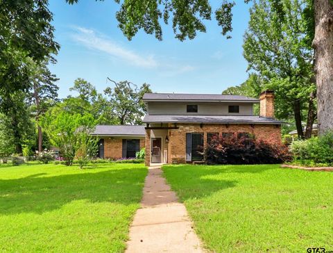 111 Bison Trl Longview TX 75605