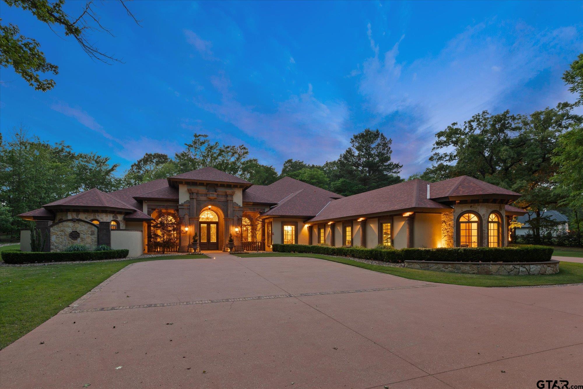 3705 Champions Ridge Ln.