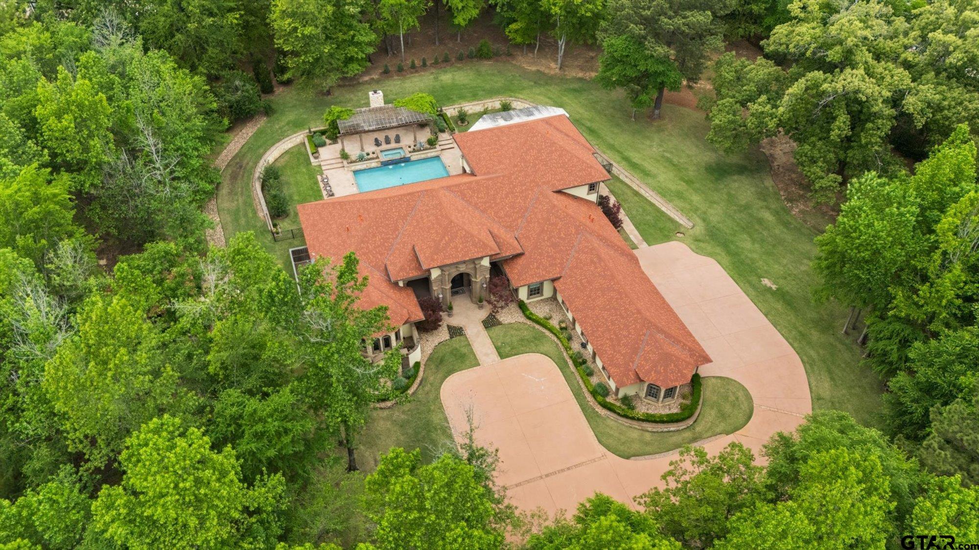 3705 Champions Ridge Ln.