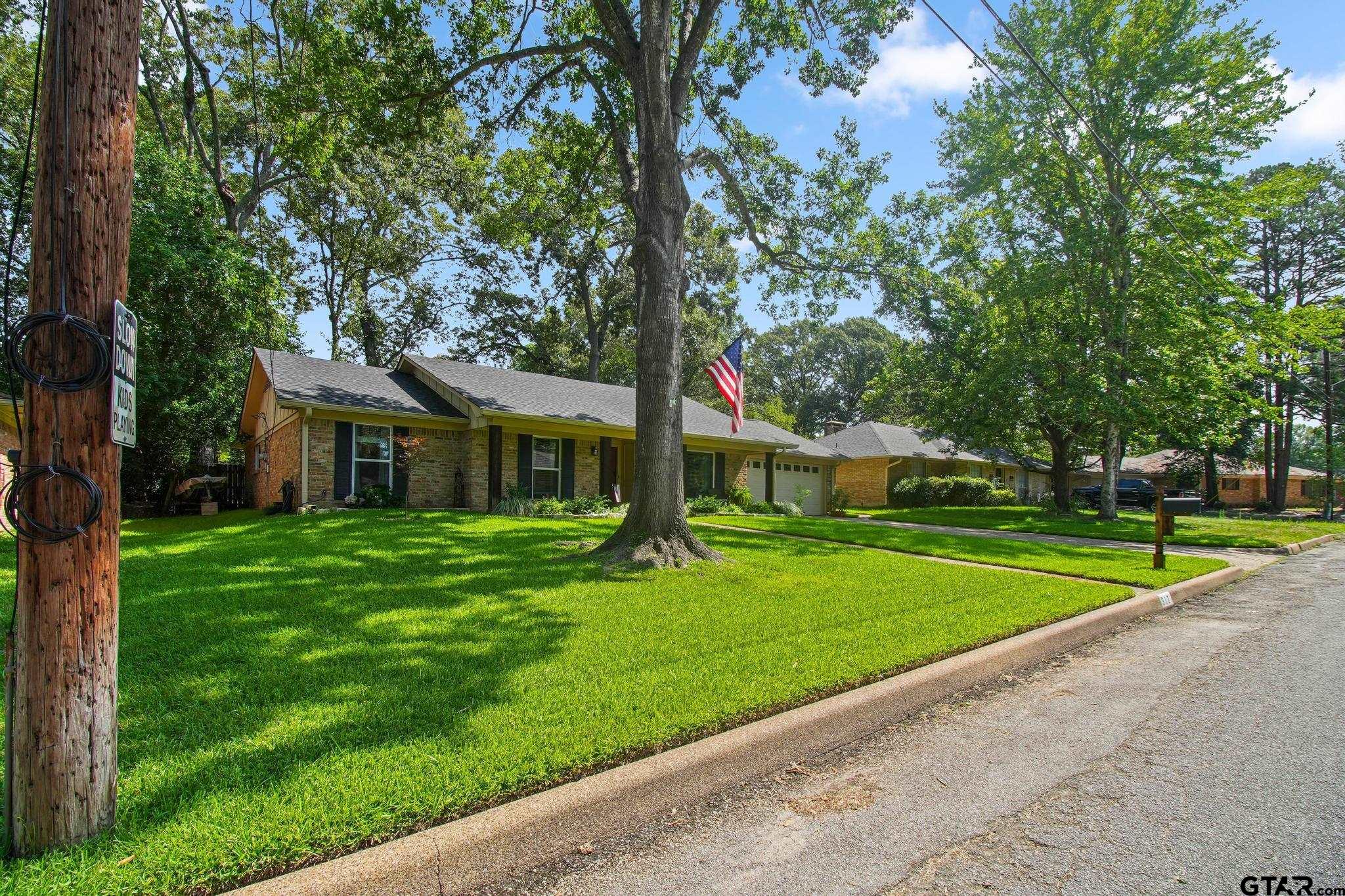 312 Clemson Dr