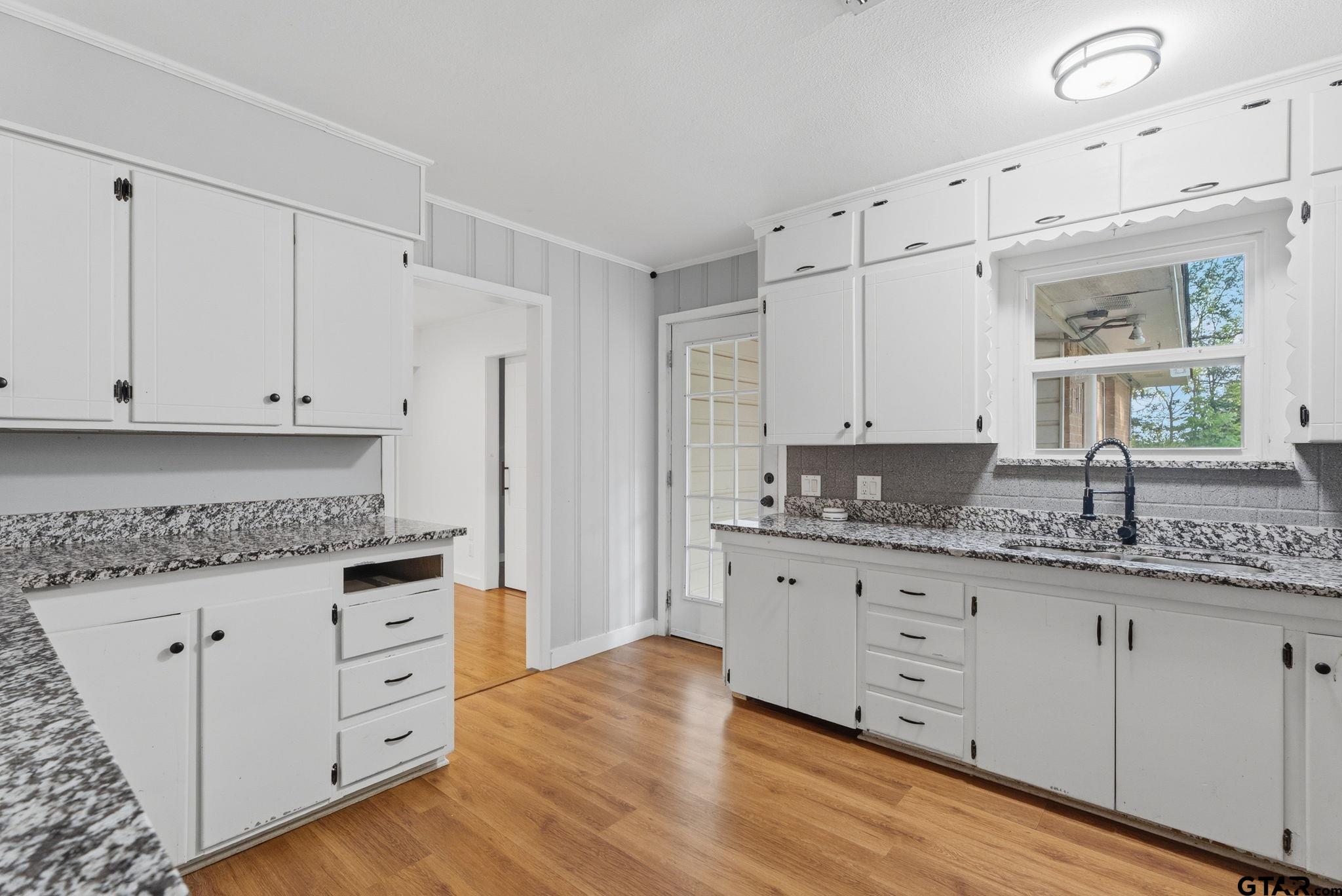 1520 E Hankerson st.