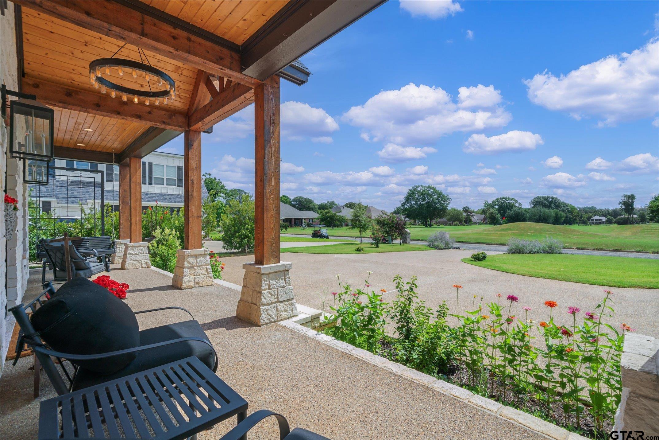 220 Winged Foot Dr