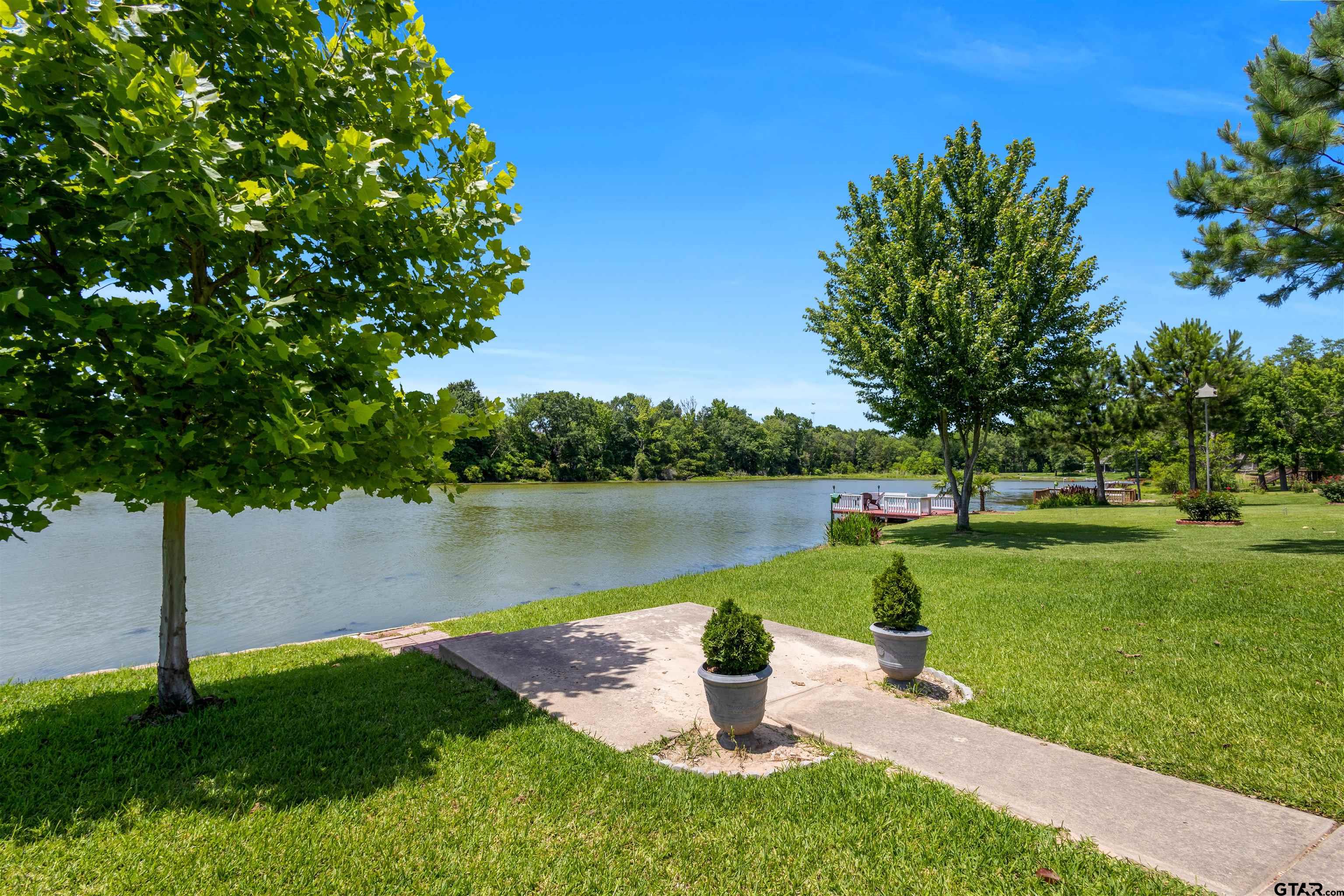 227 Spring Lake