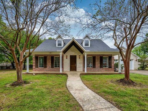 2105 Harvard Jacksonville TX 75766