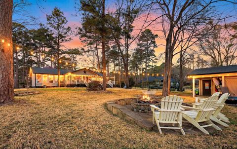 88 Wilcox St Mt Vernon TX 75457