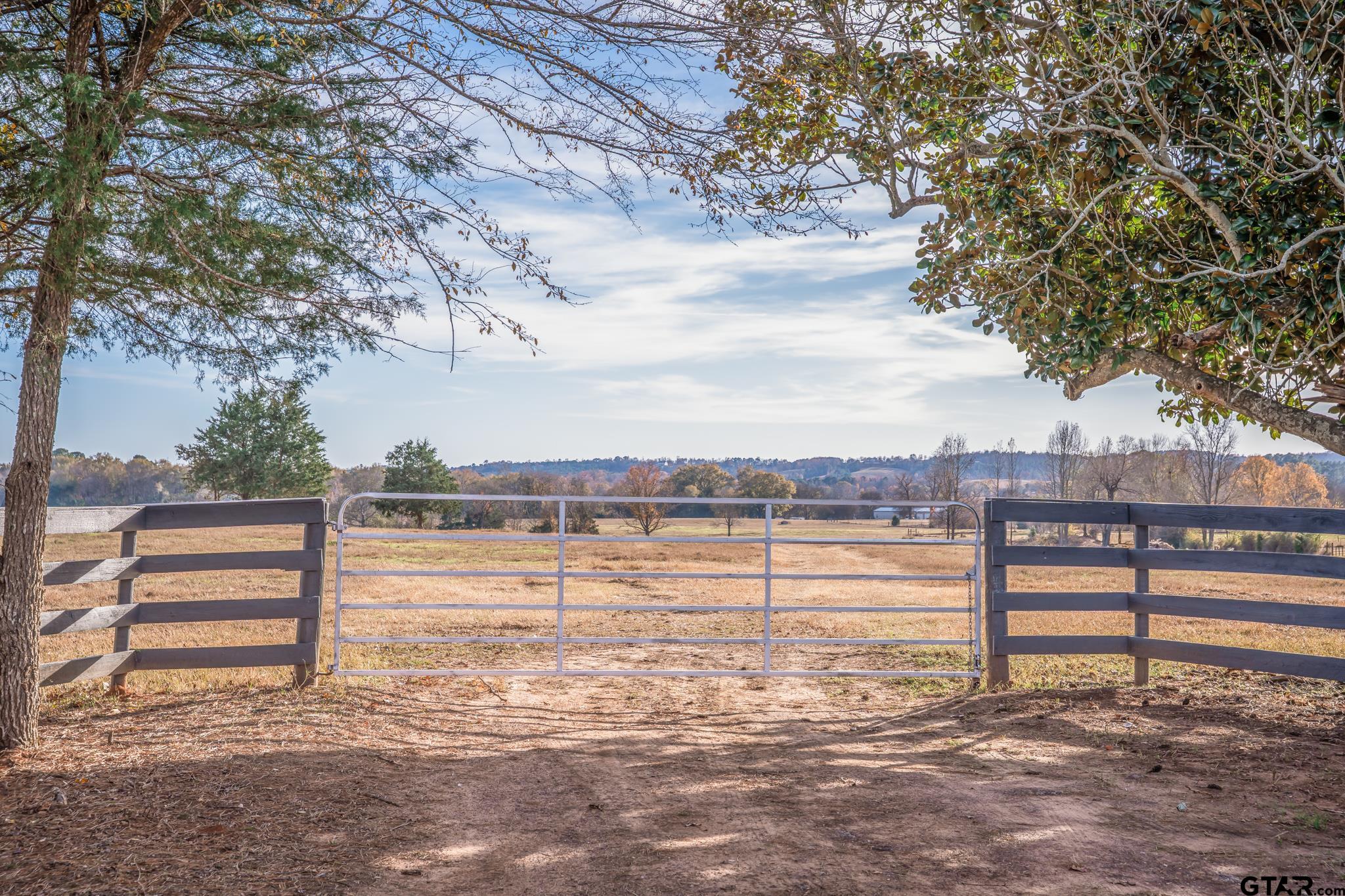 3250 FM 22 - 82.91 acres