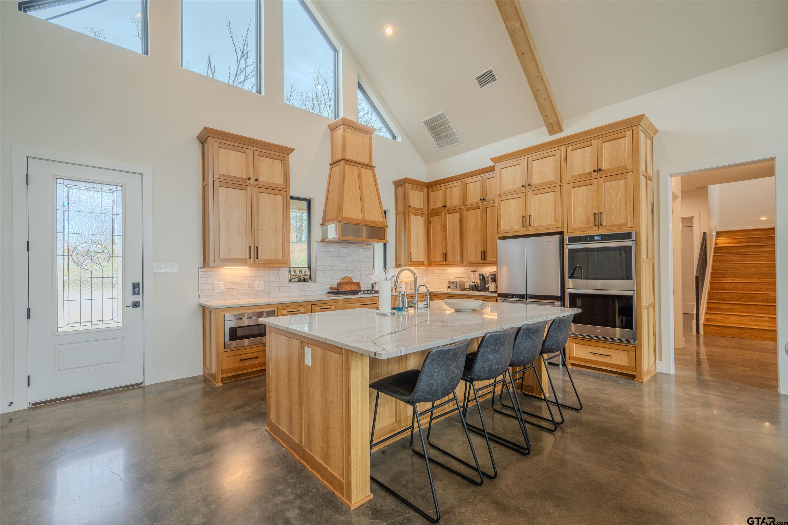 208 County Road 2129