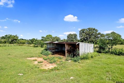 A home in Brownsboro