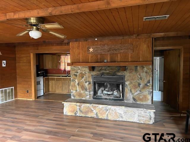 Troup, Texas 75789, United States, 3 Bedrooms Bedrooms, ,2 BathroomsBathrooms,Residential,Pending,66937