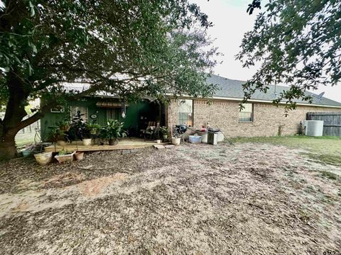 A home in Brownsboro