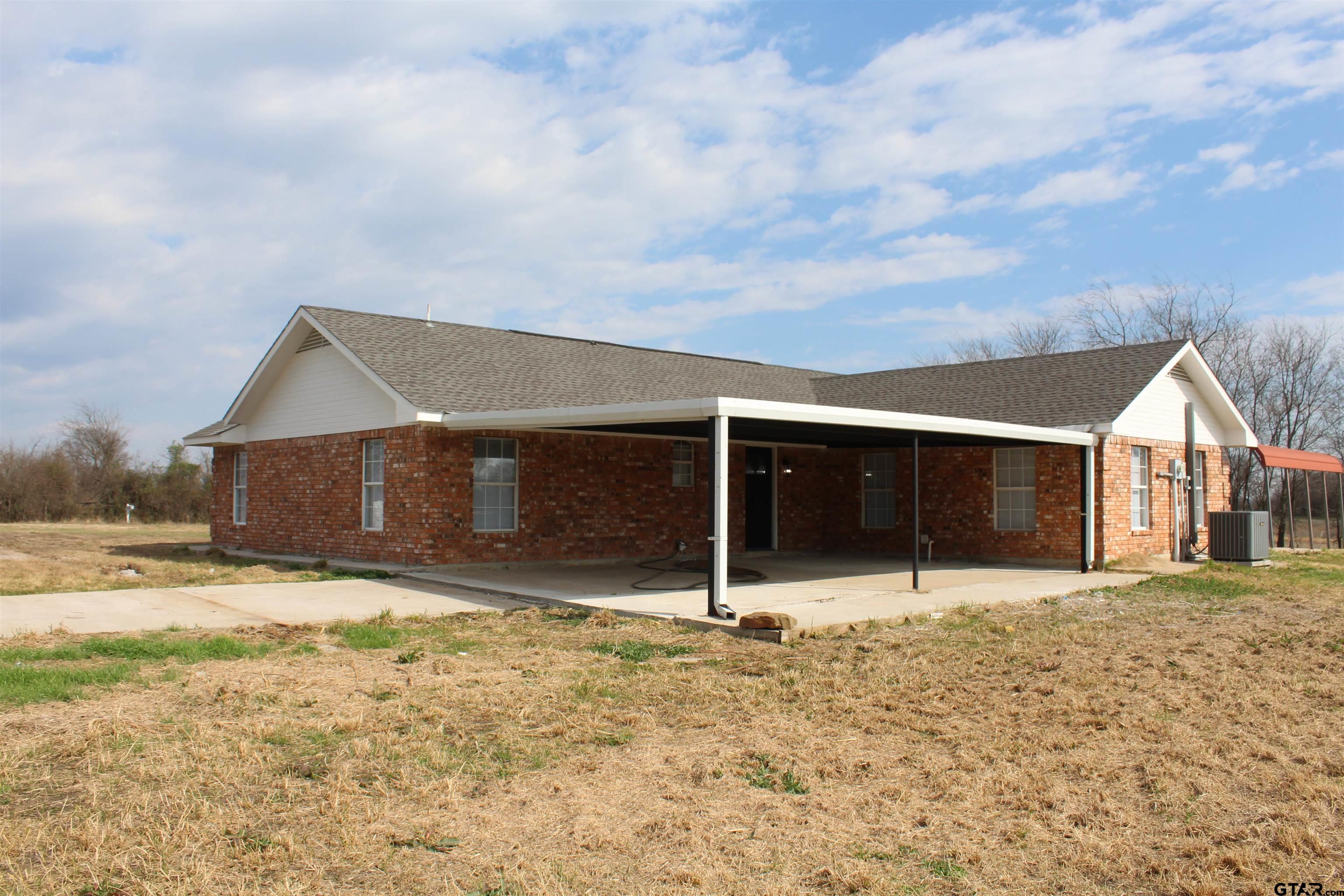 1526 County Road 4744