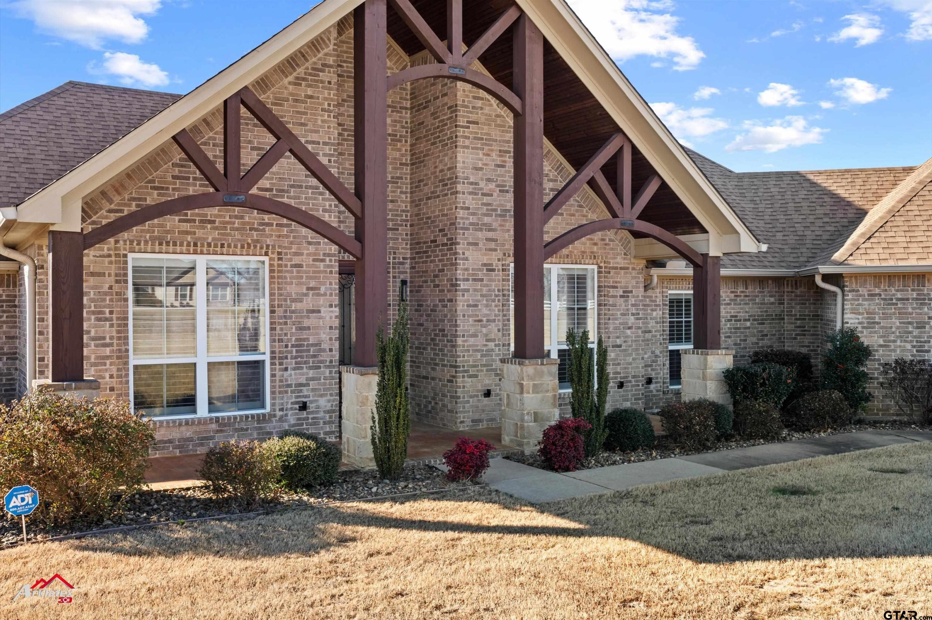 15671 Stallion Lake Blvd