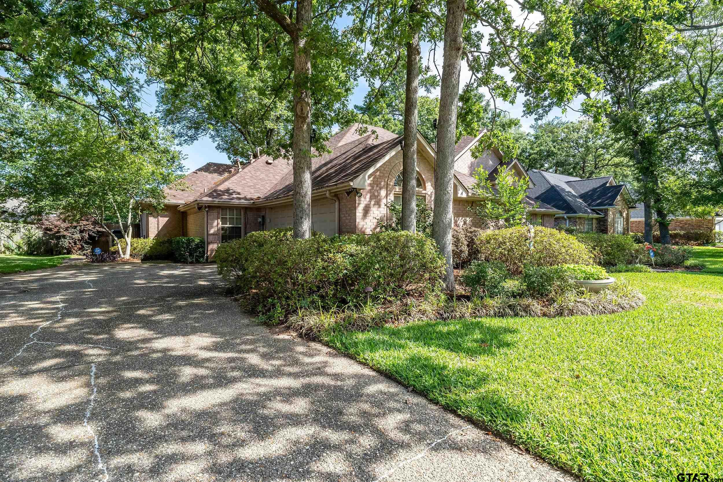 3406 Pebblebrook