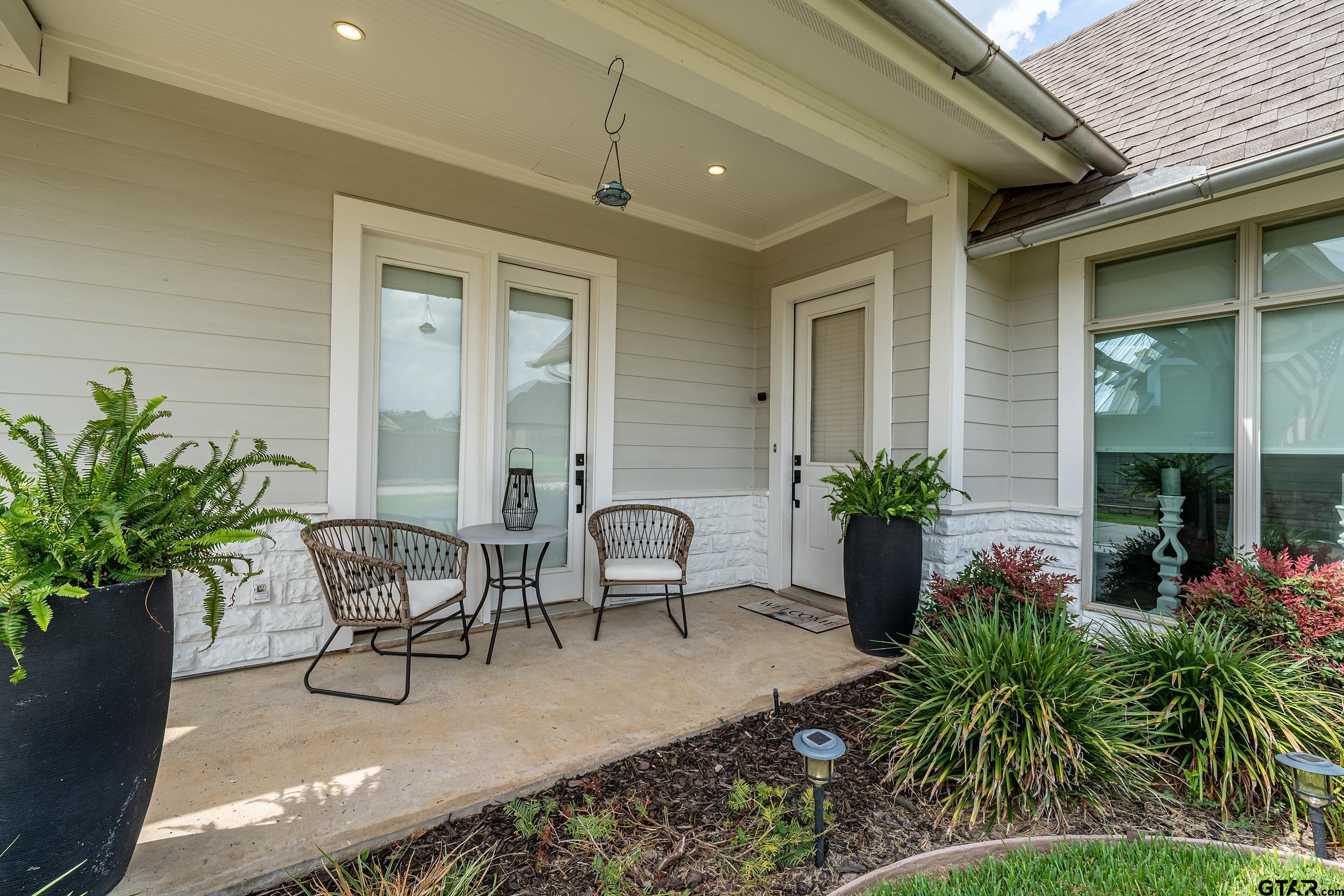 14611 Twin Pines Lane