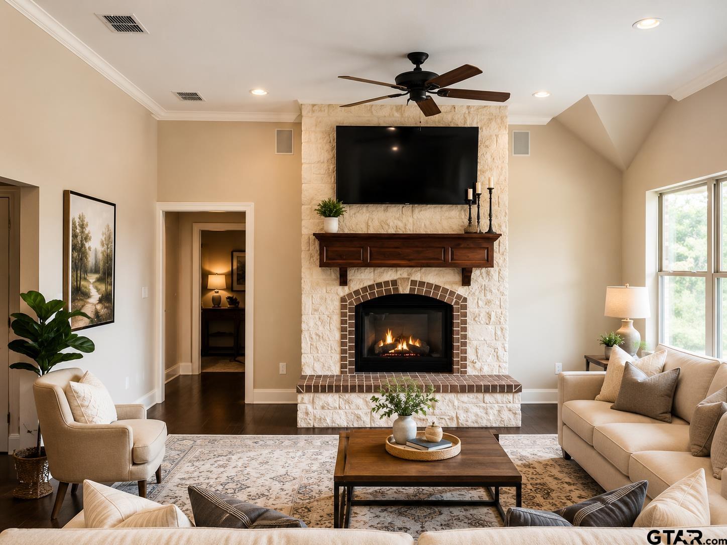 310 ROSEWOOD DRIVE