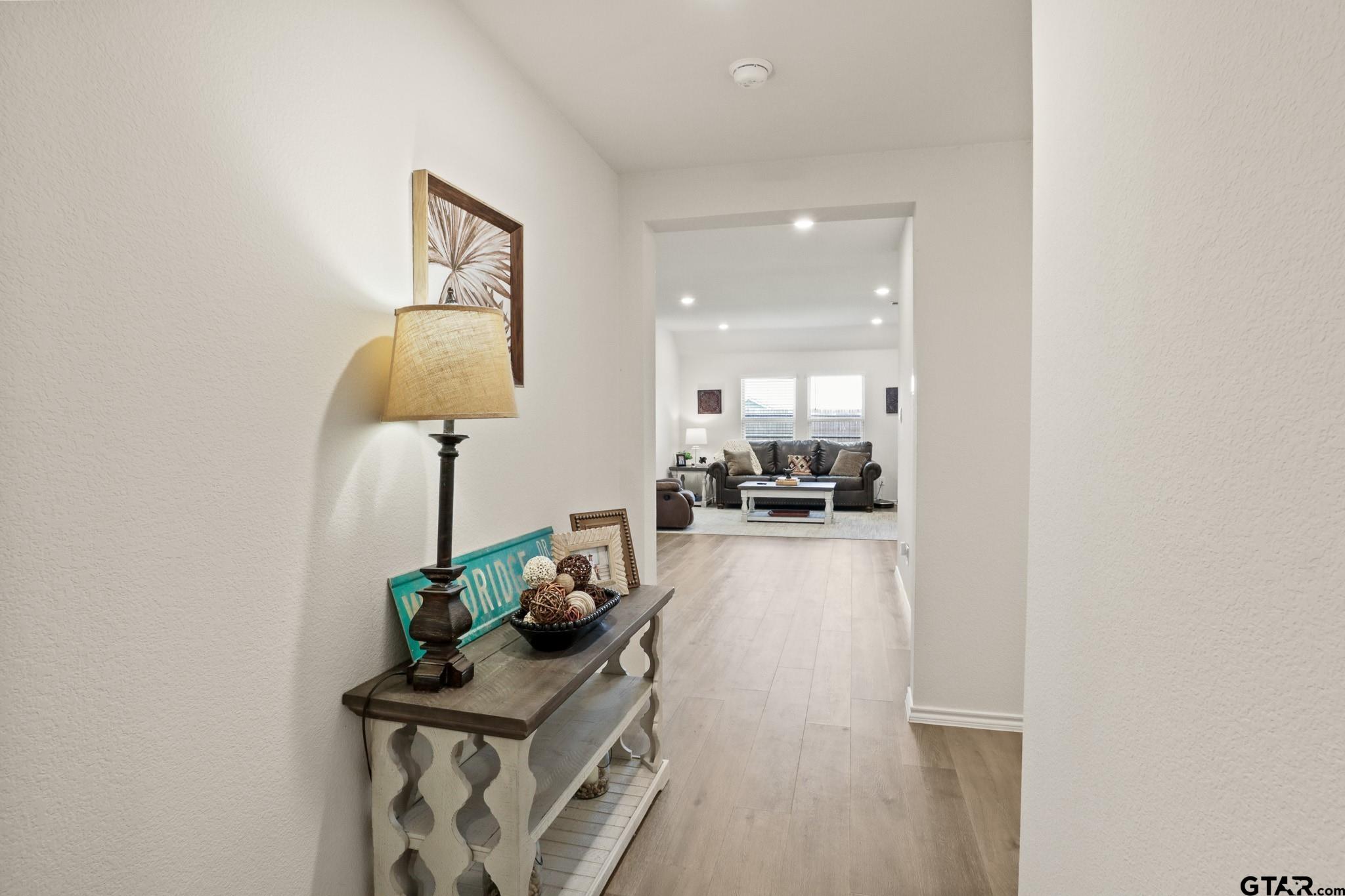 1206 Grand View Drive