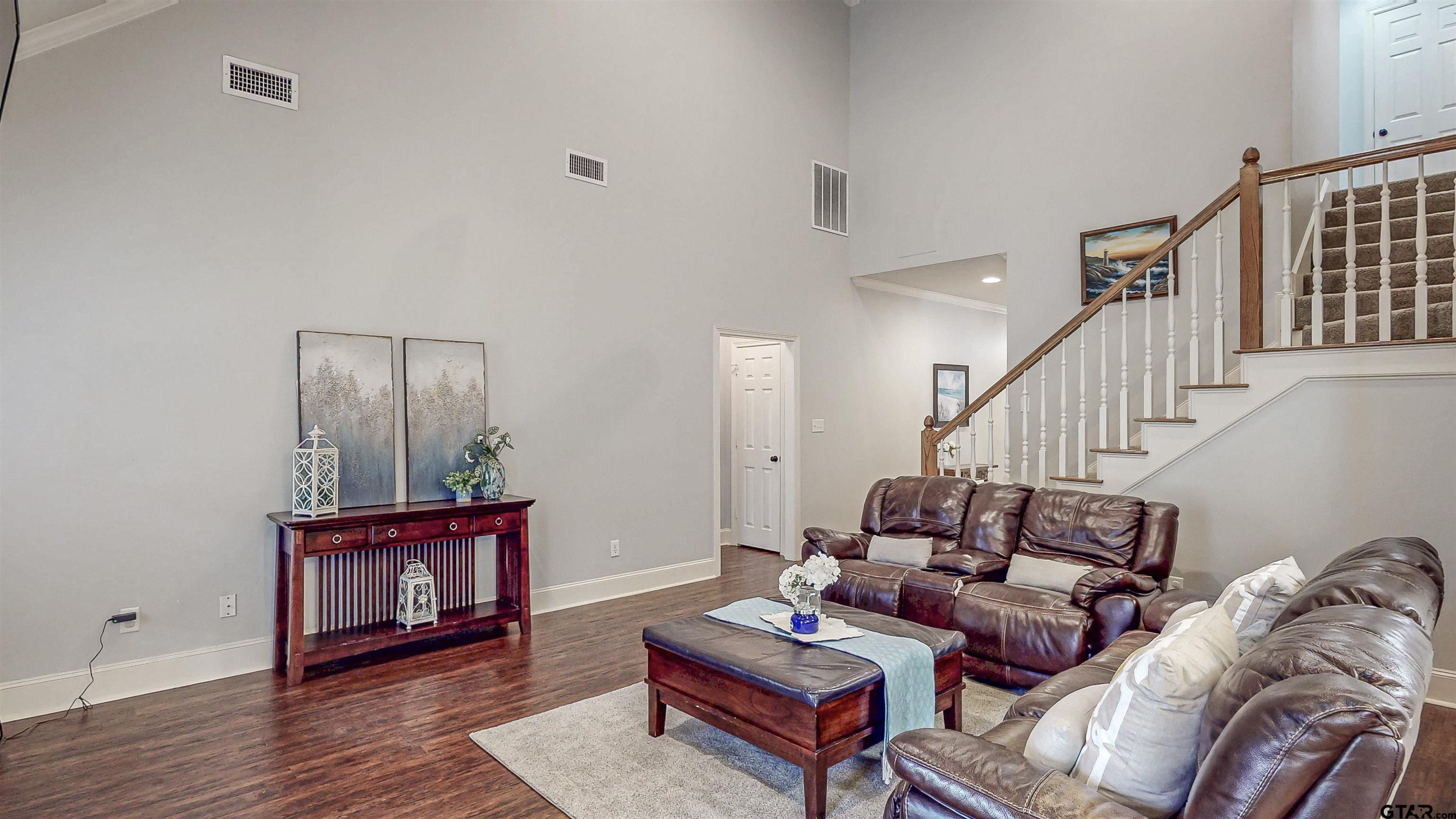 810 Rugby Lane