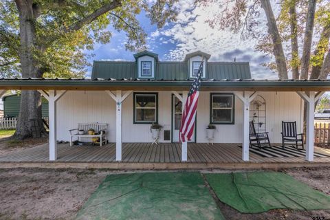 A home in Quitman