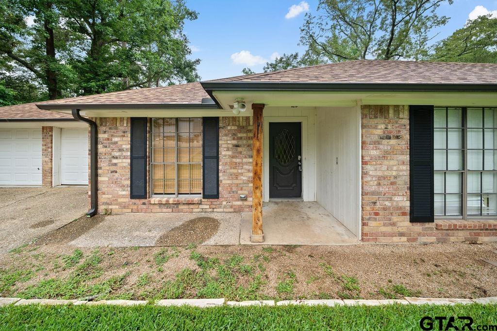 15060 Willowwood Dr.