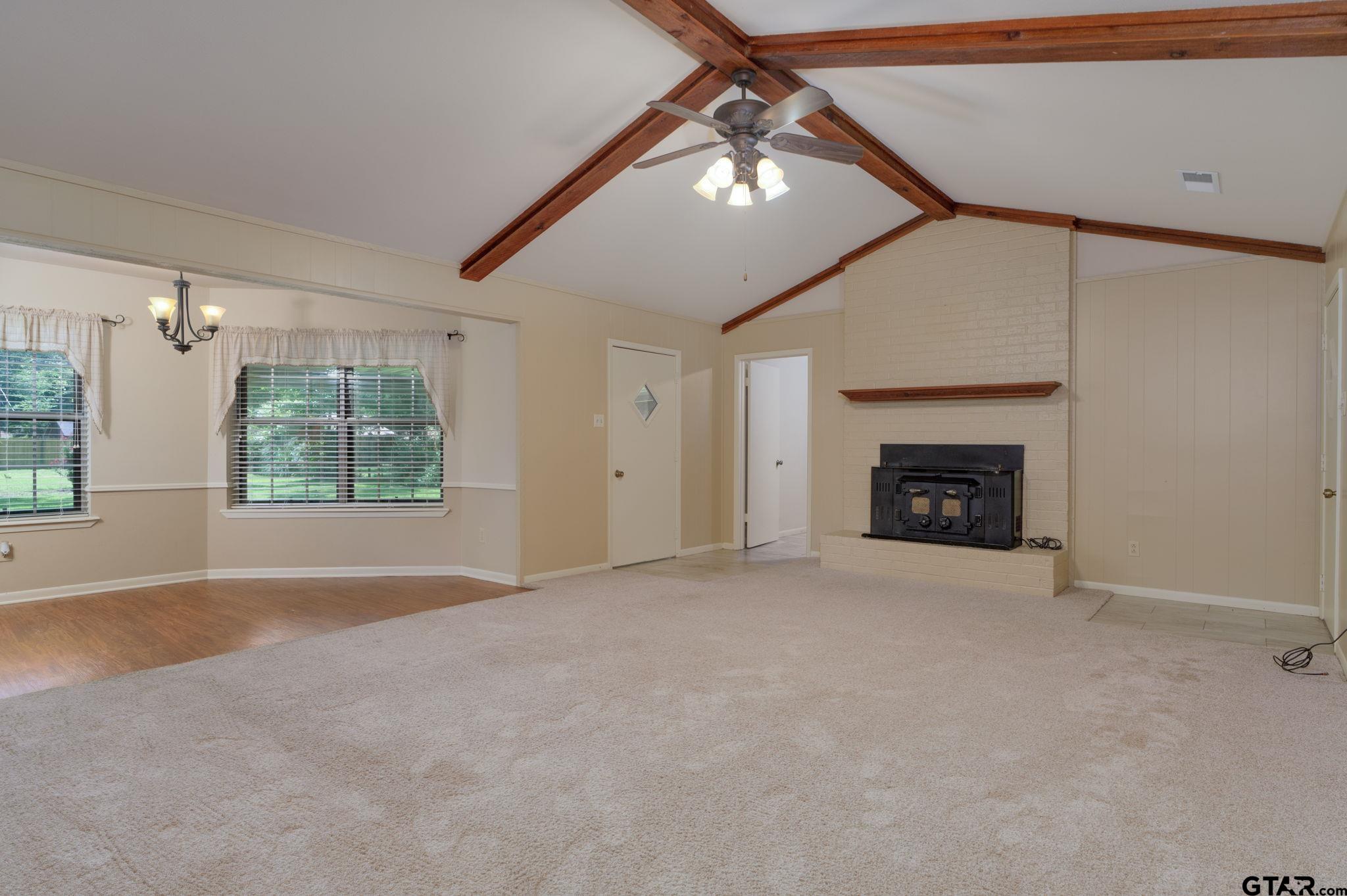 407 Gatewood Dr