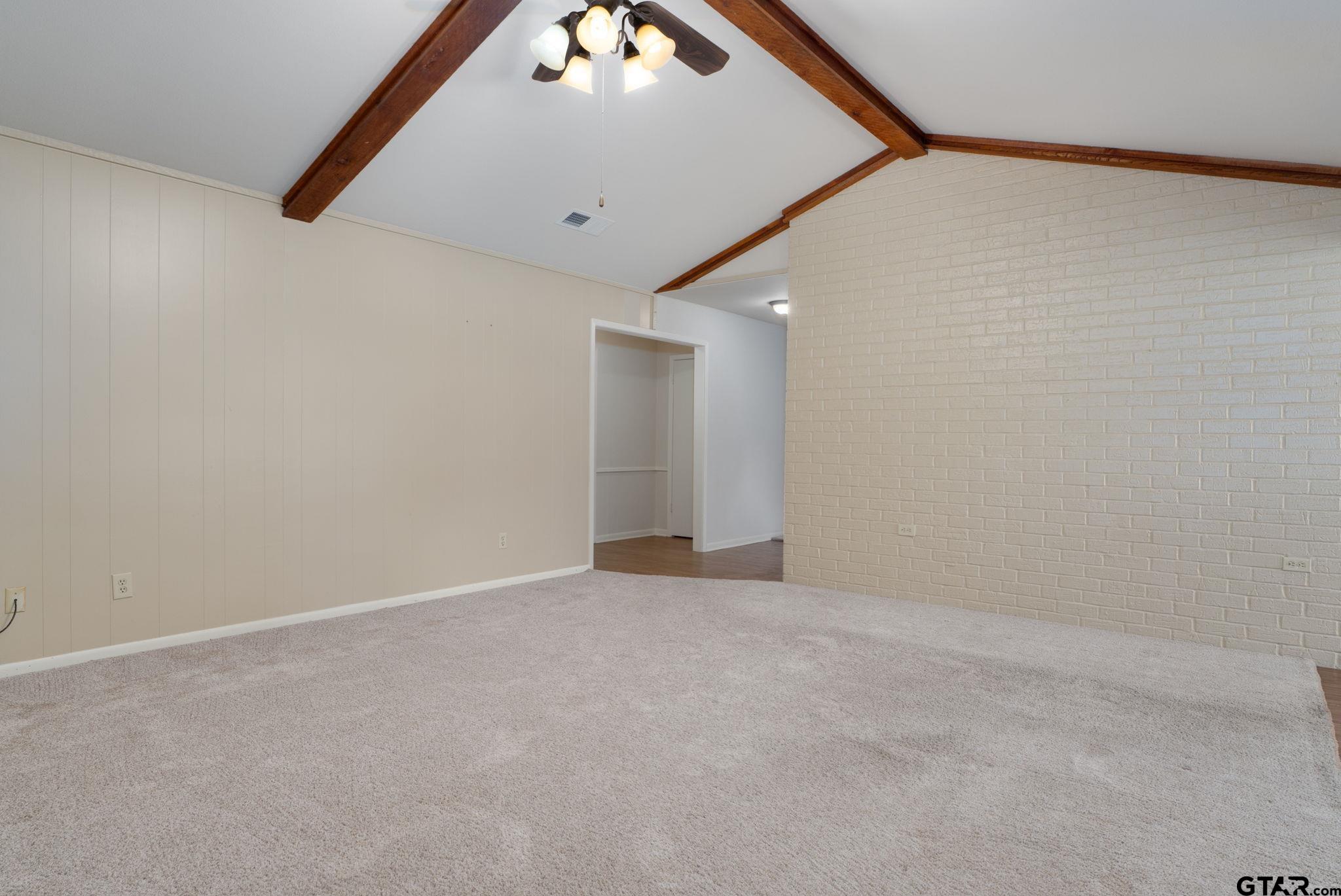 407 Gatewood Dr