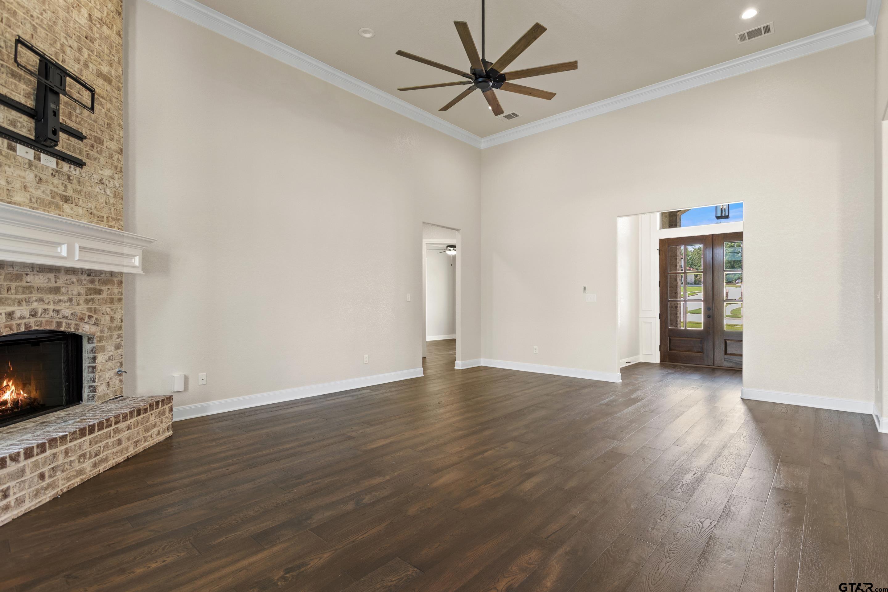 7574 Northlake Dr.