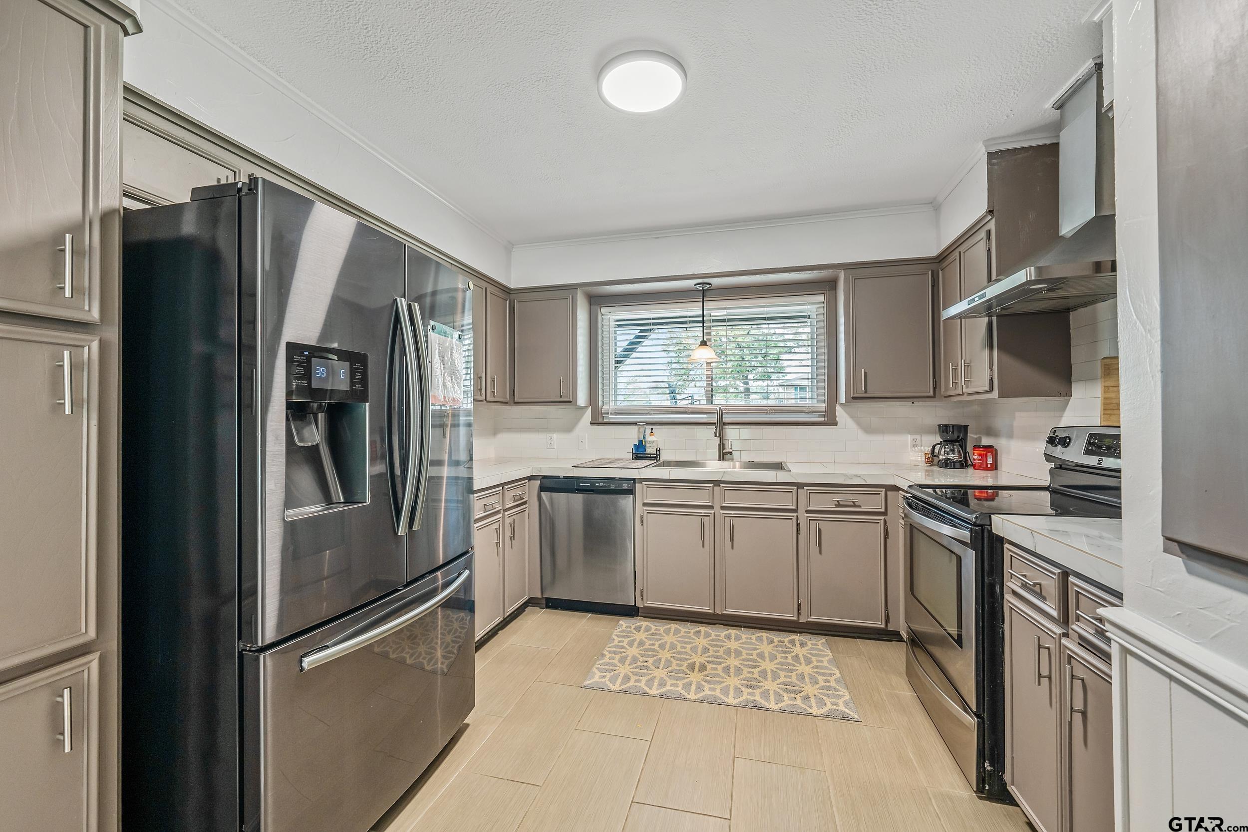 14553 Stone Creek Dr