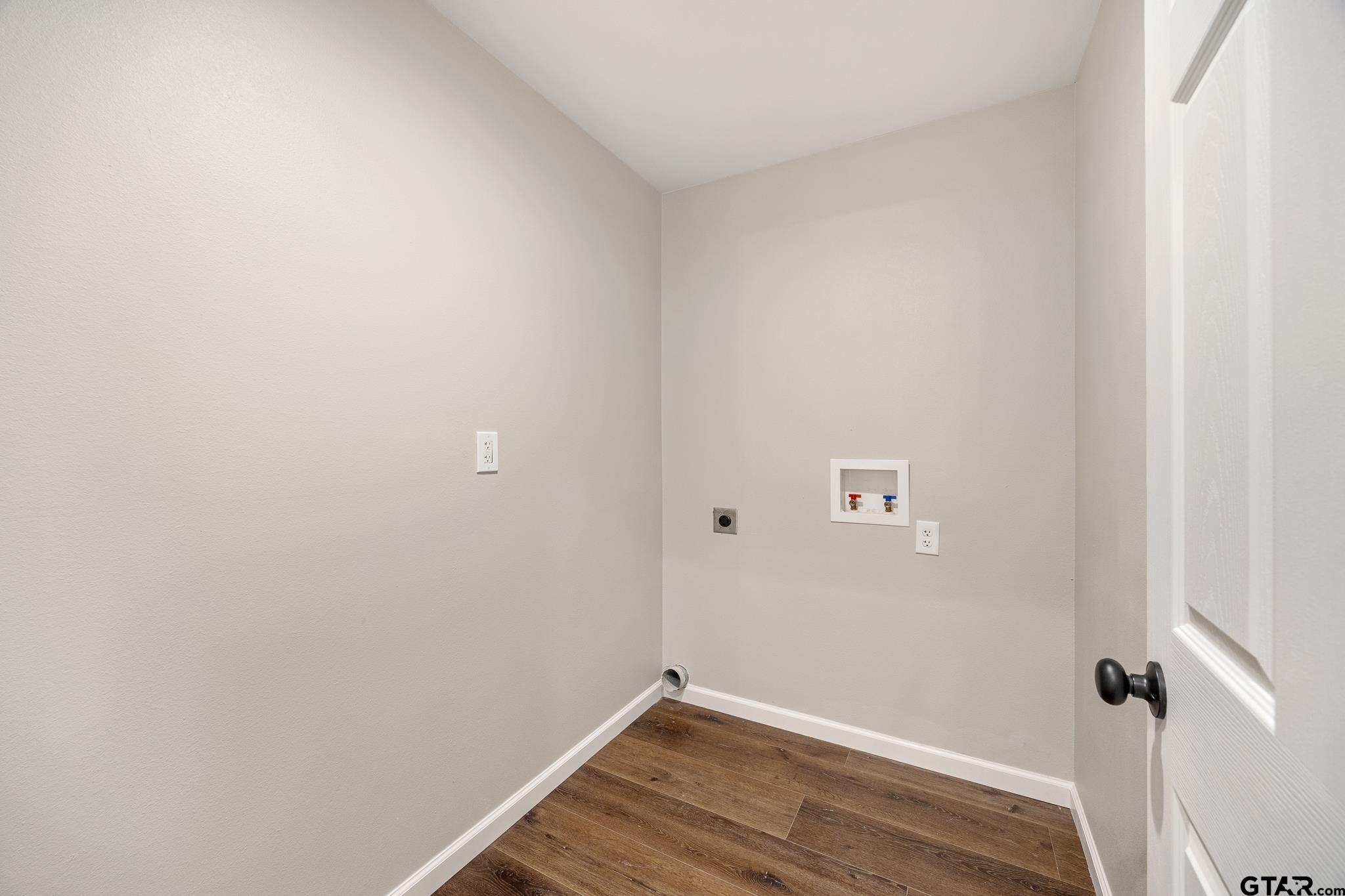 Bullard, Texas 75757, United States, 3 Bedrooms Bedrooms, ,2 BathroomsBathrooms,Residential,Active,85251