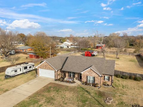 200 N Bois D Arc Van TX 75790