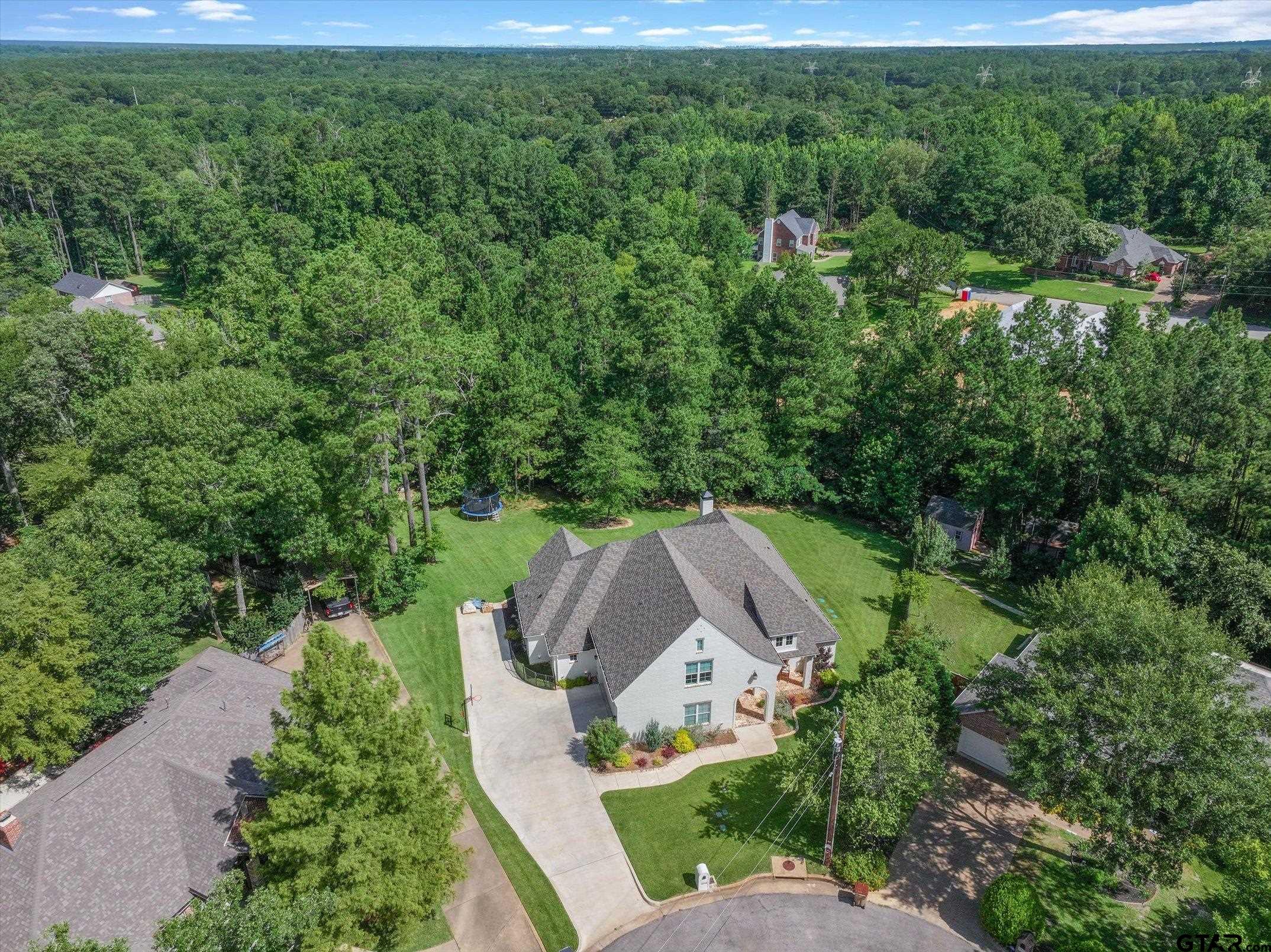 14316 Cedarwood Cir