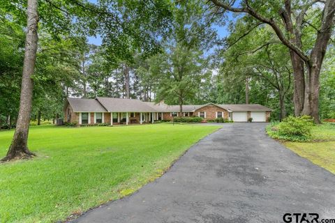4930 W Twin Lakes Drive Tyler TX 75704