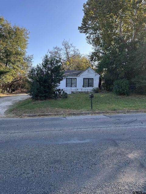 115 E Martin Luther King Blvd Tyler TX 75702