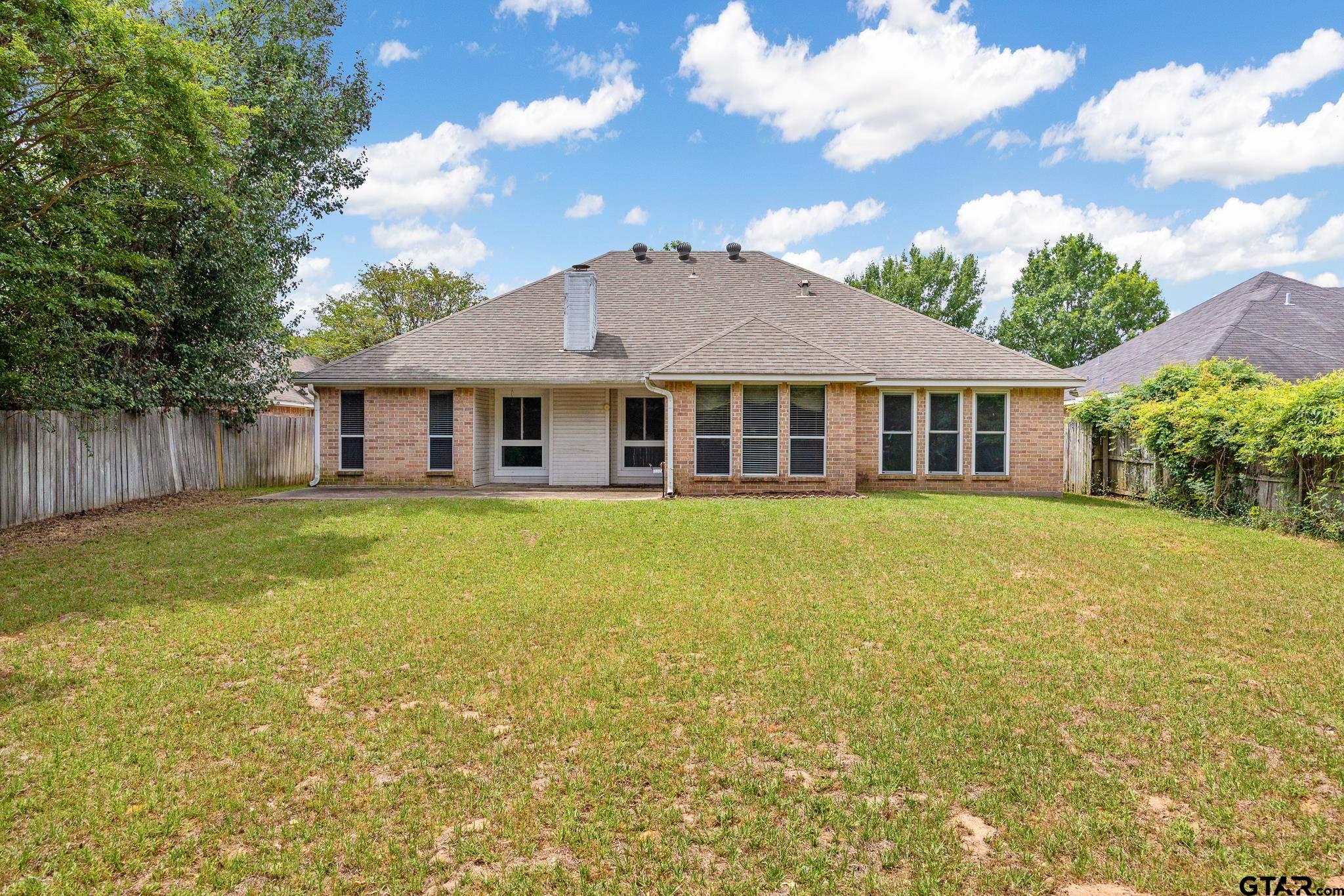 3302 Lexington