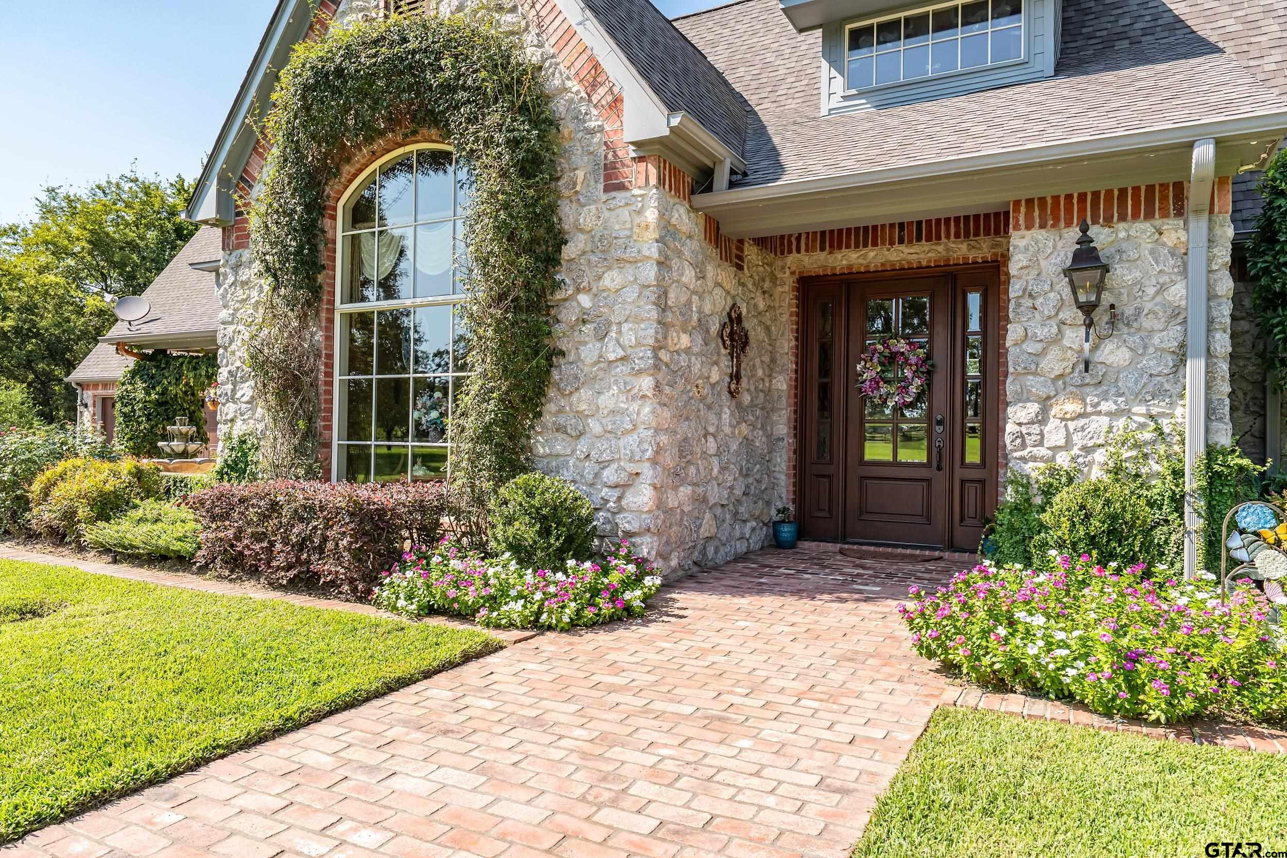 535 Riata Rd.