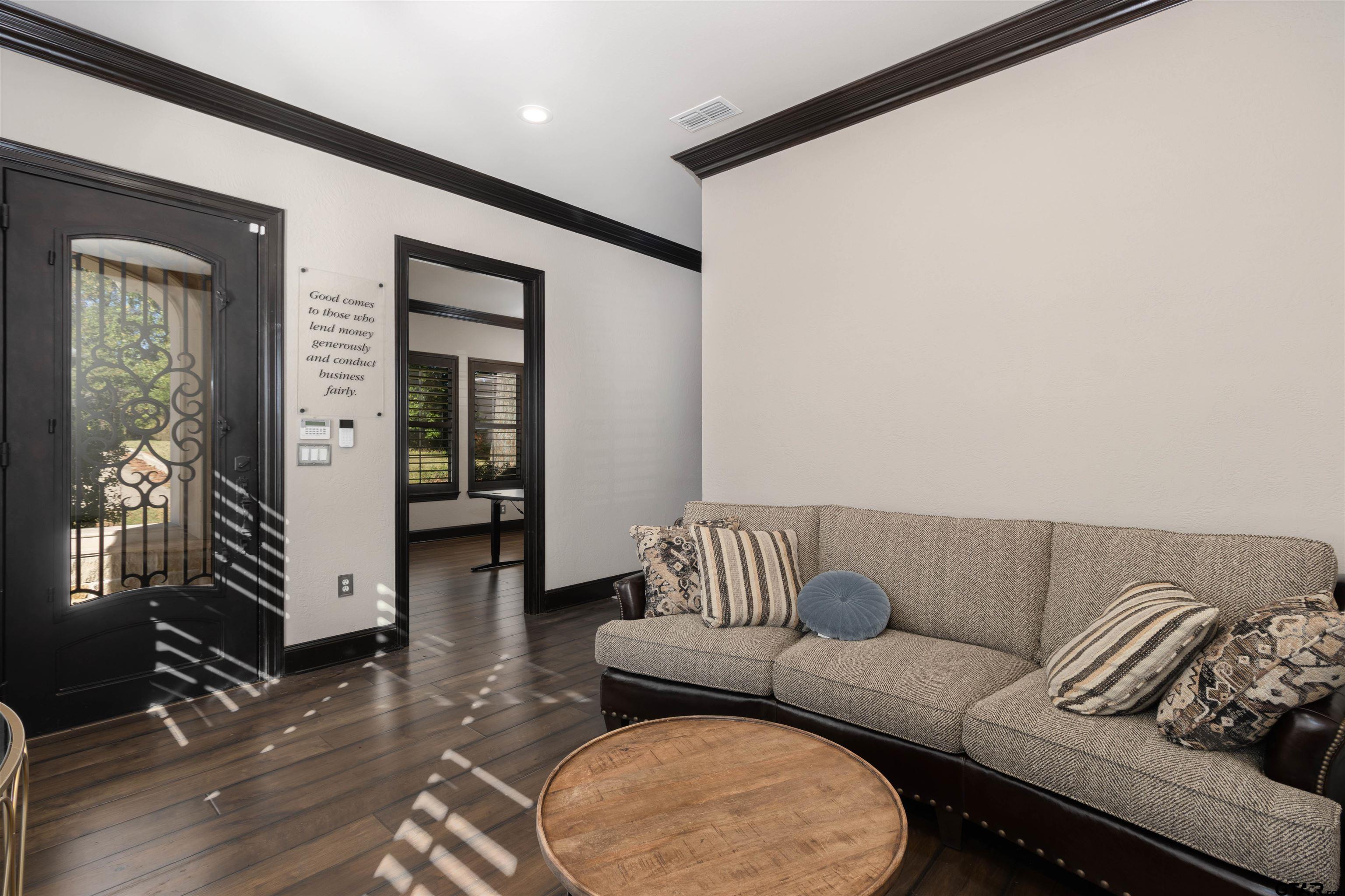 6115 New Copeland Rd Ste 510 & 520