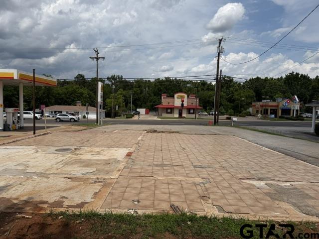 411 HWY 110 N