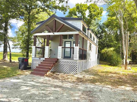3235 County Rd 3365 Cookville TX 75558