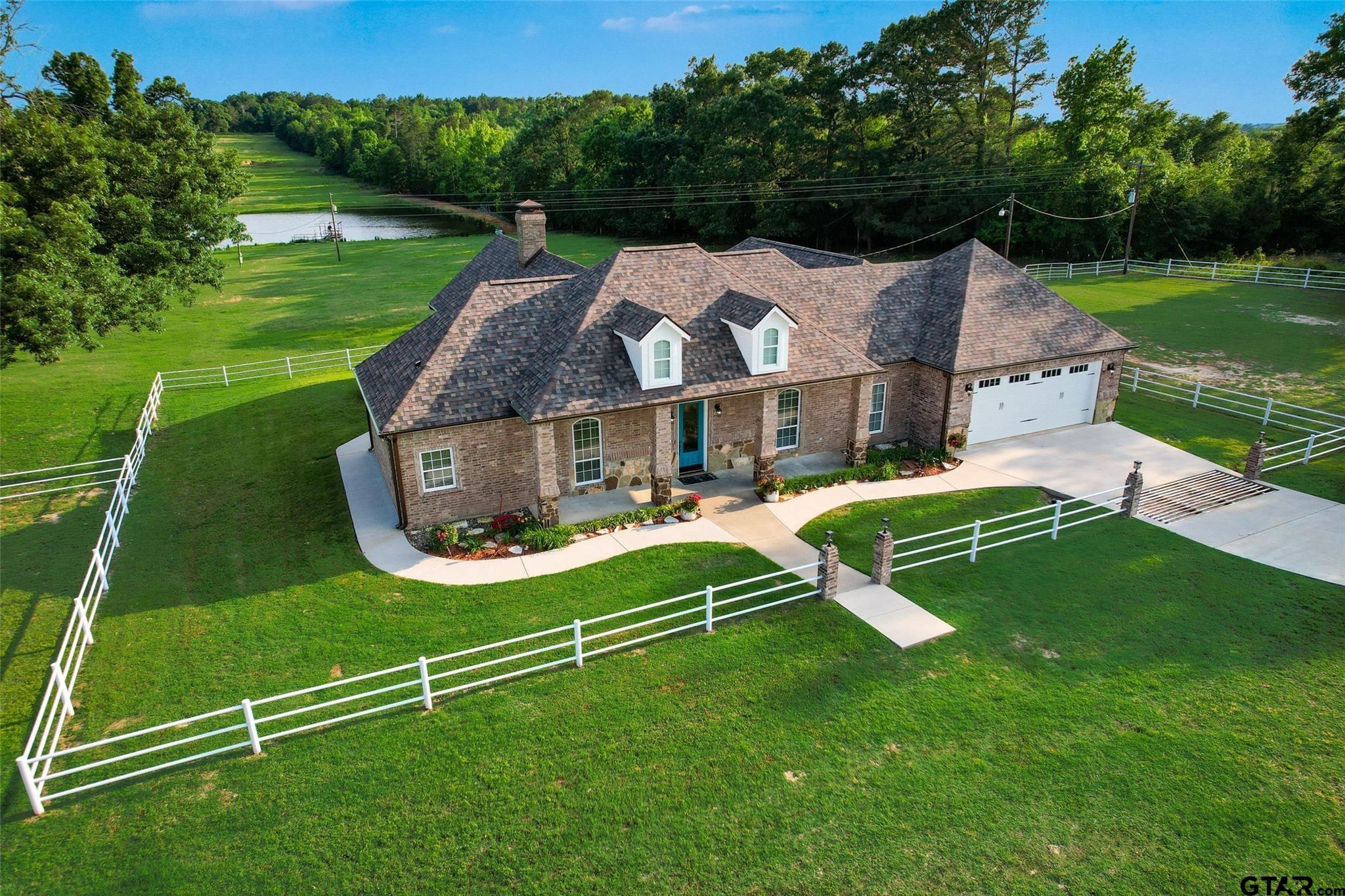 7211 - S County Road 235