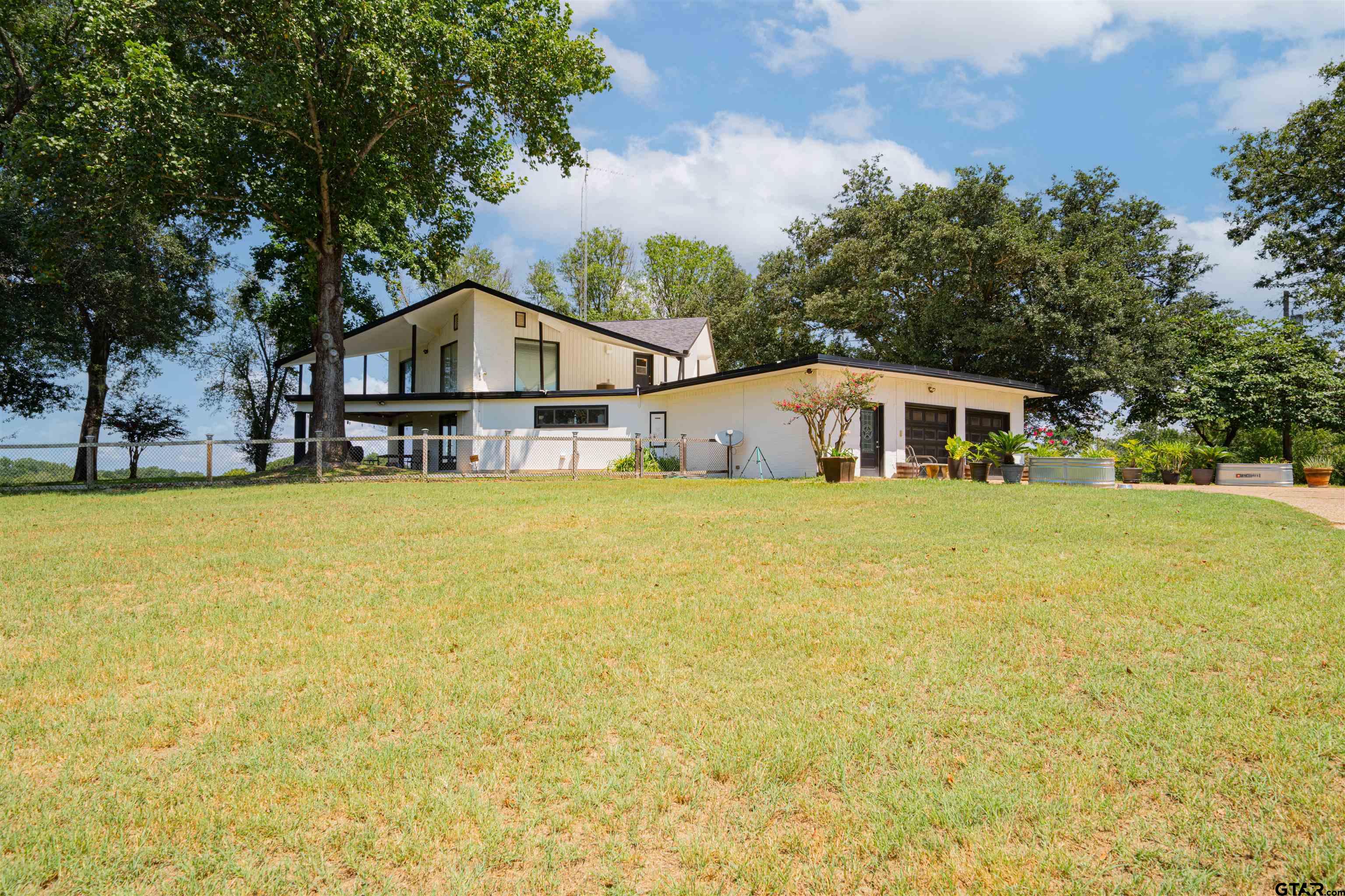 15698 N Peninsula Rd