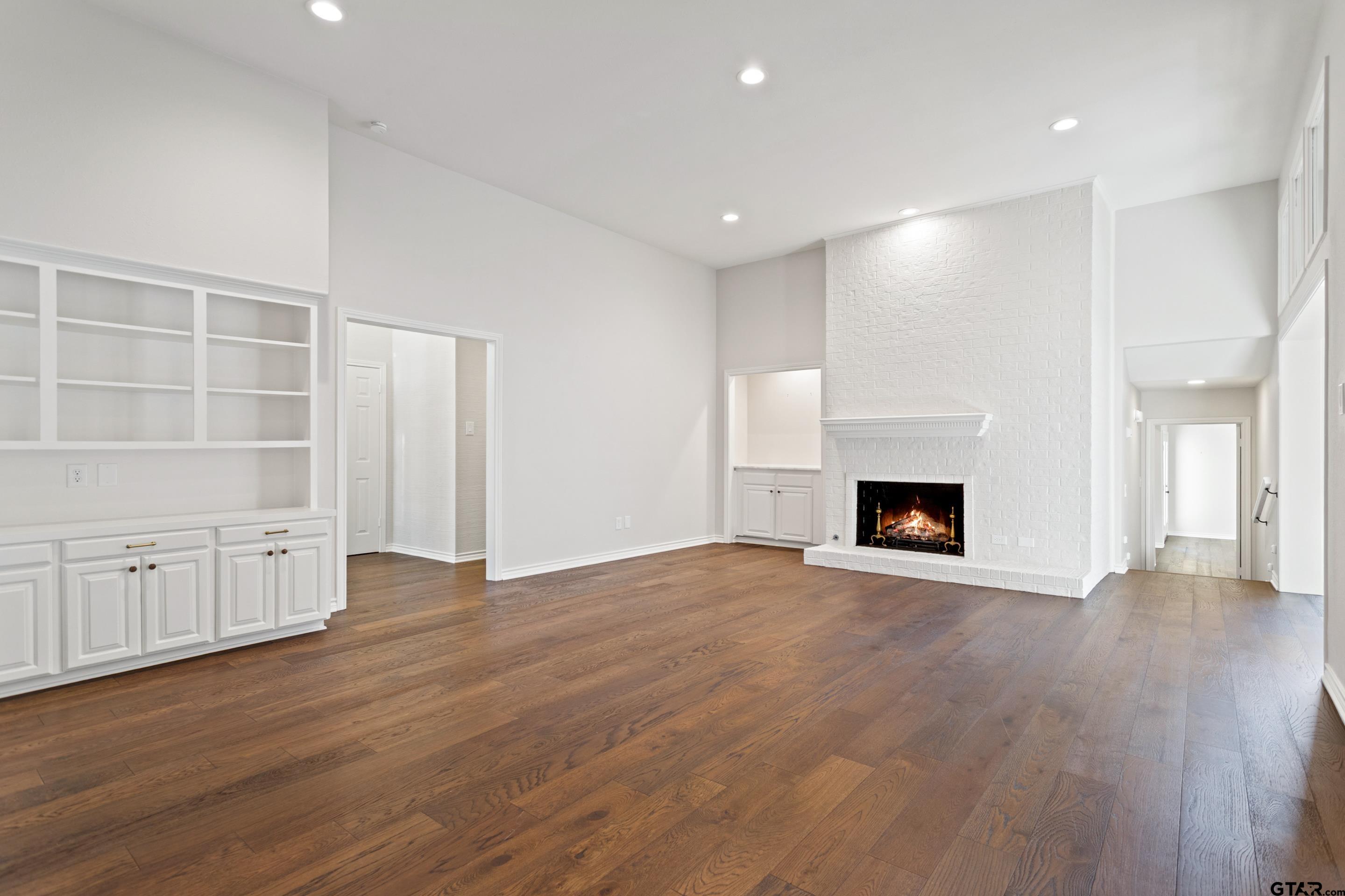842 Ashford Ct